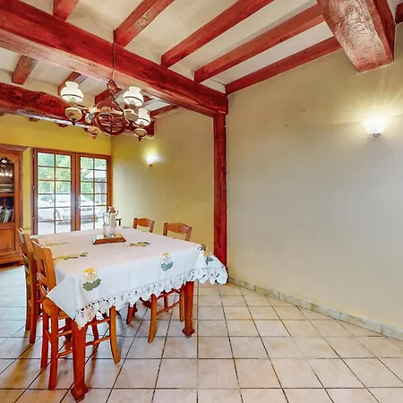 2 Bedroom In Hébergement de vacances *